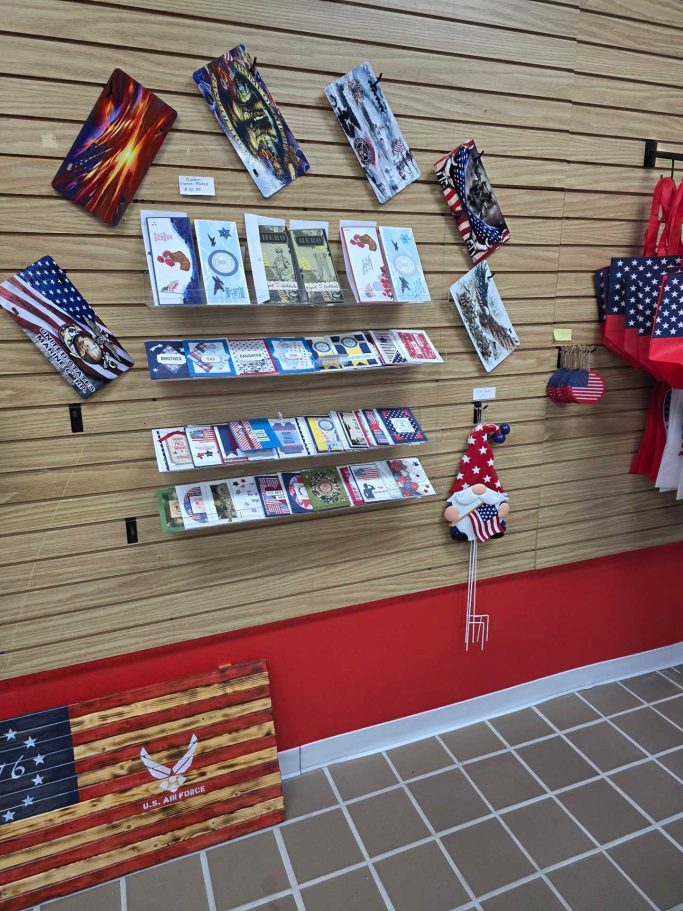 Cards, License Plates & Signs Image